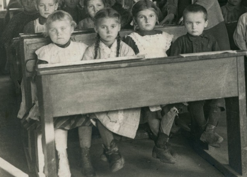 Смотрите, какими были украинские школы 100 лет назад: уникальные ретрофото